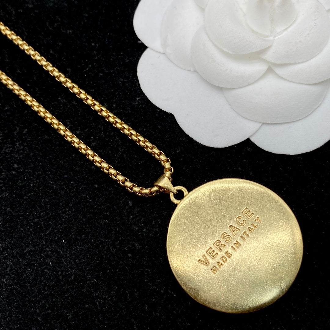 175RV99XDE Stylish Necklace