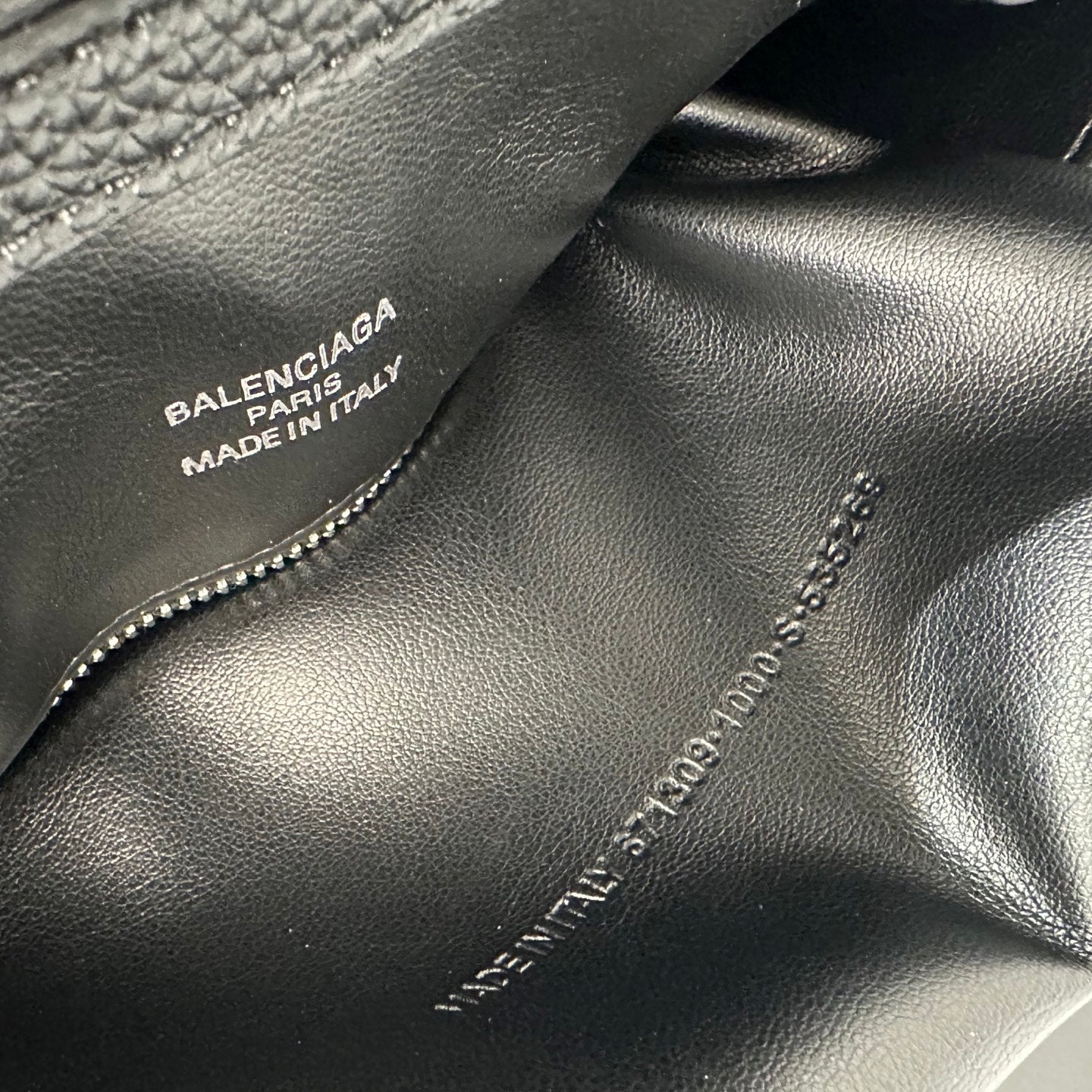 15XJ4BDE Stylish leather bag