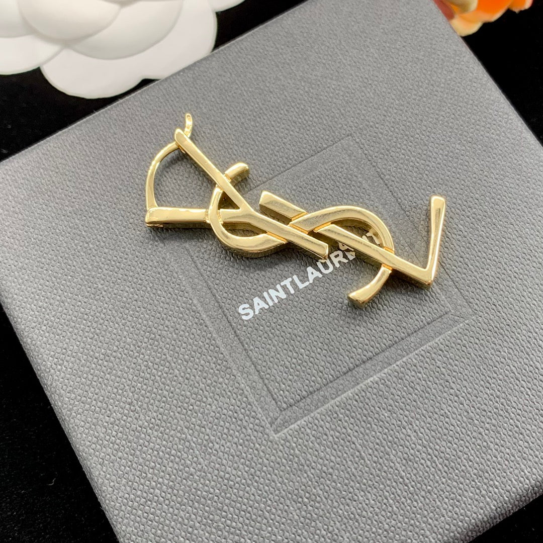1XSL3EDE Stylish Earrings