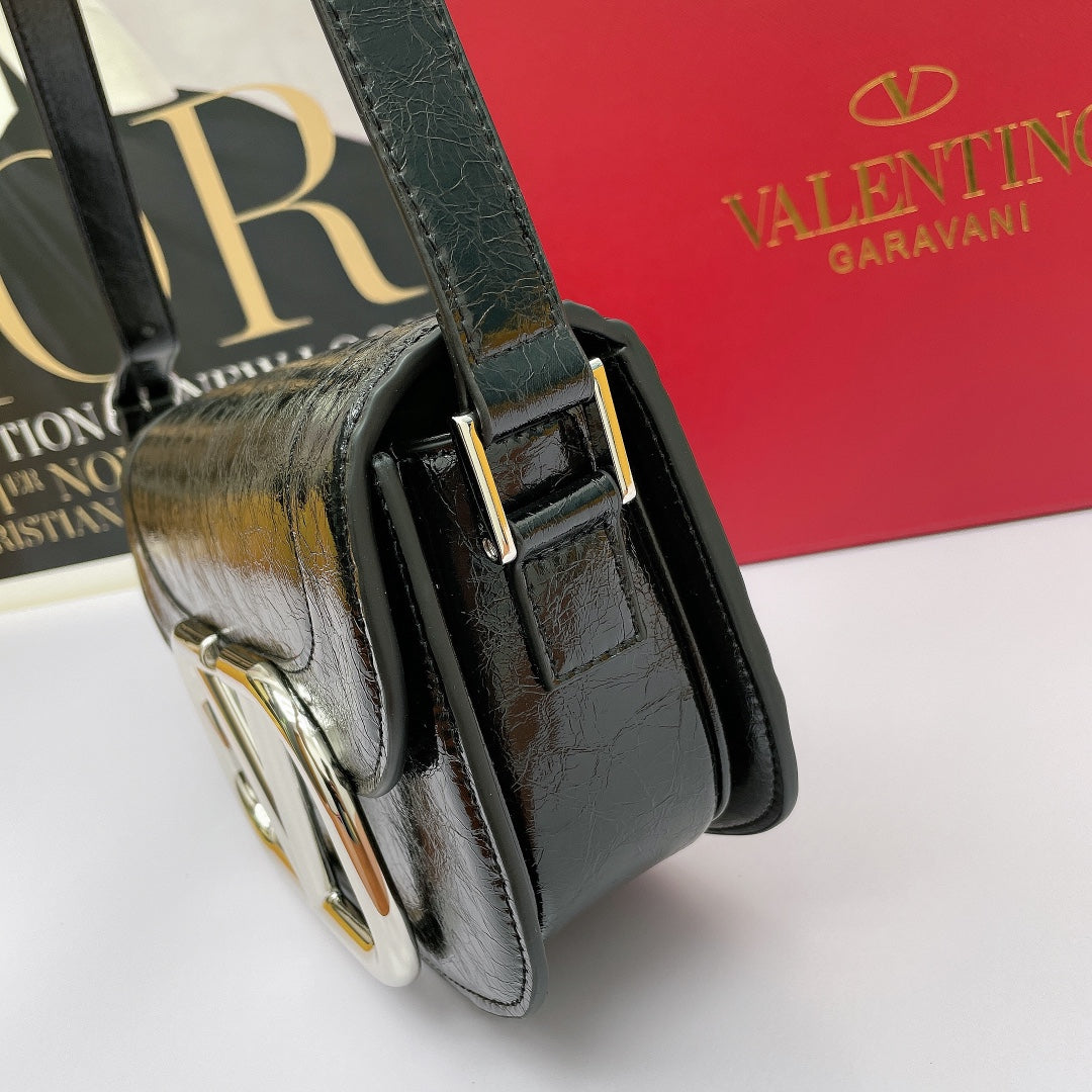 5A45BDE Stylish leather bag