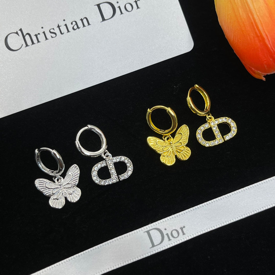 14D1062EDE Stylish Earrings