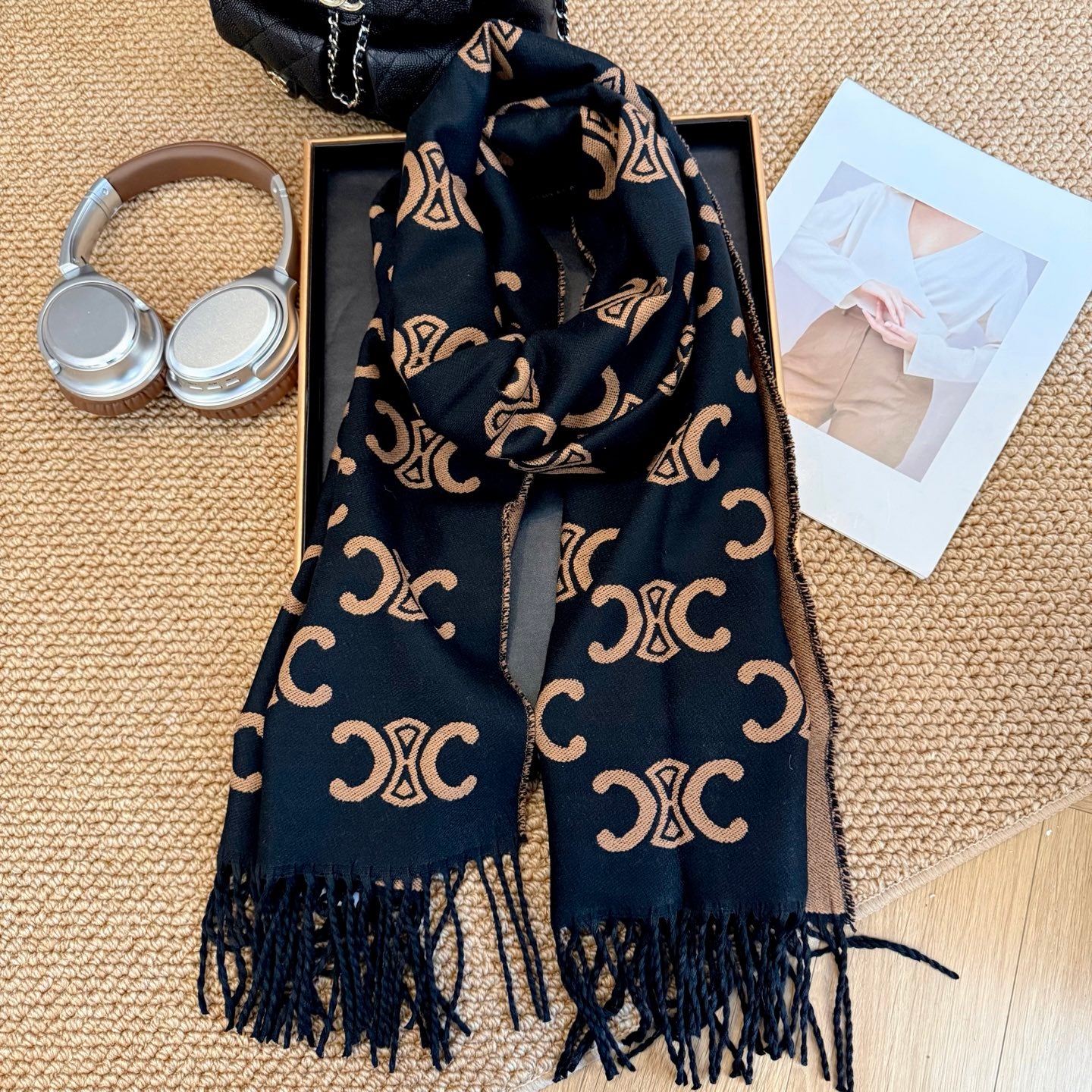 175RA15WDE Stylish Winter Scarves