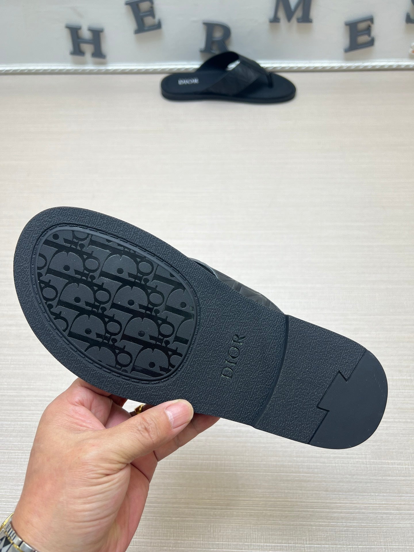 54D78ZDE Stylish slippers
