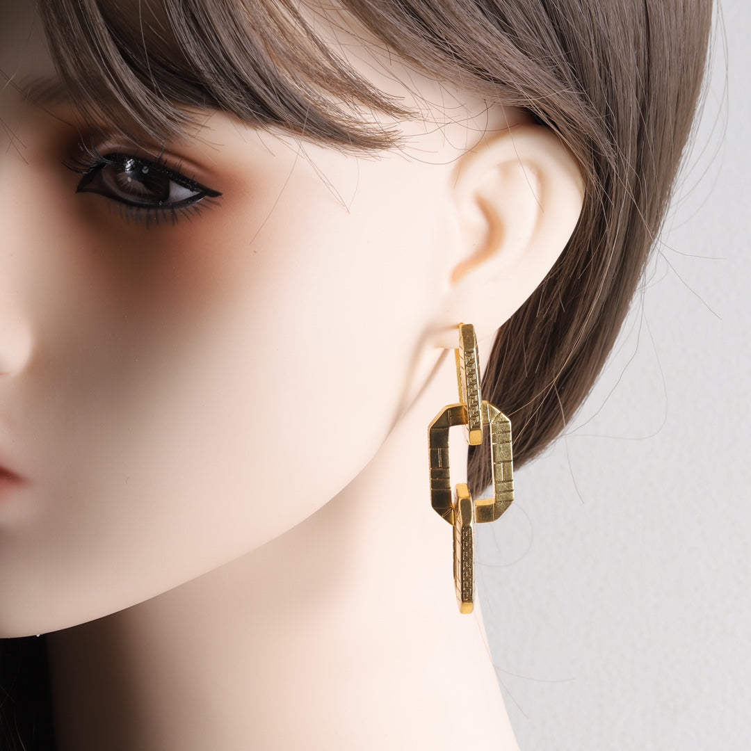 14V389XDE Stylish Earrings Bracelets Necklaces