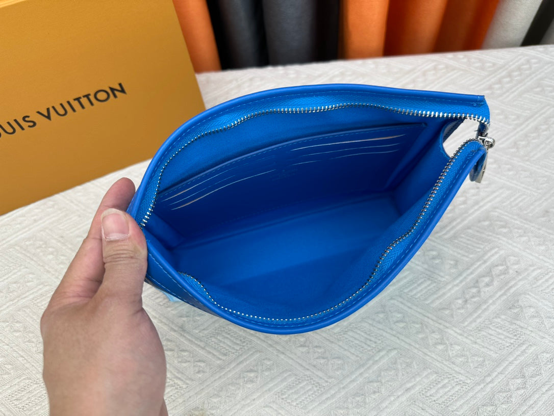 1XE387BDE Stylish leather bag