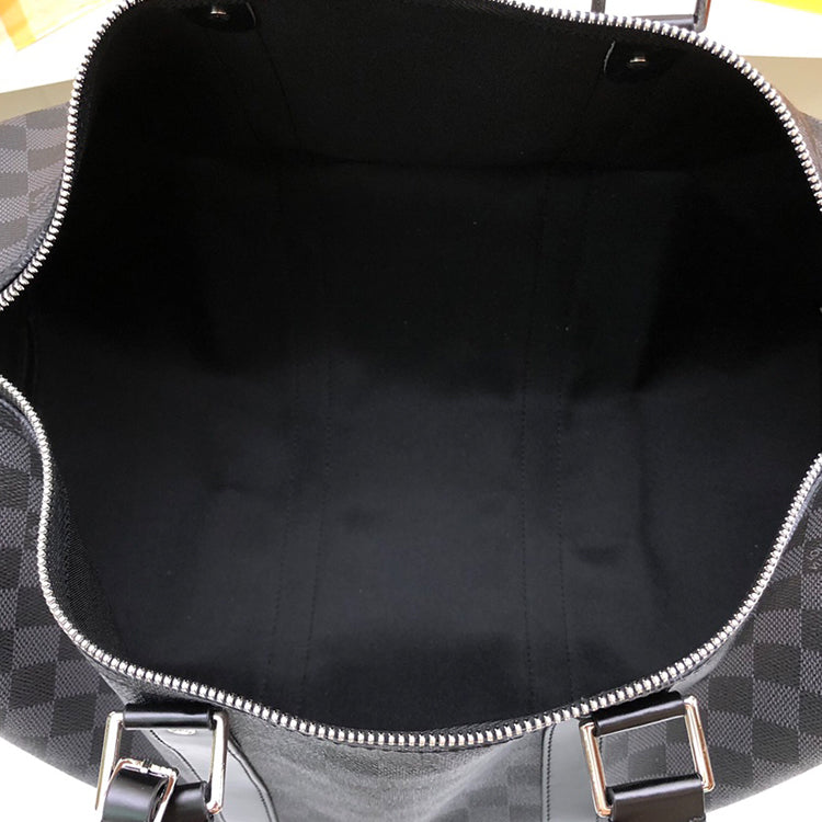 1E066BDE Stylish leather bag