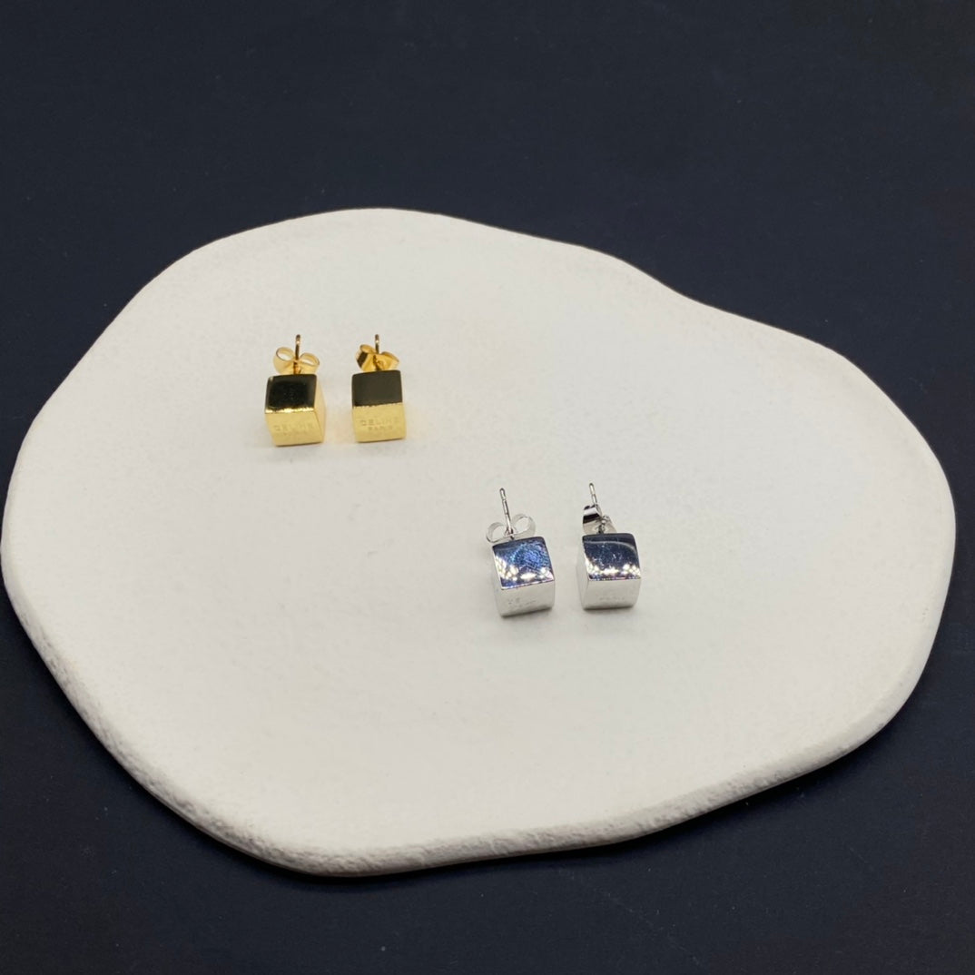 14CL972EDE Stylish Earrings