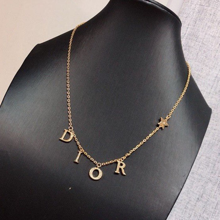 ZD18XDE Stylish Necklaces