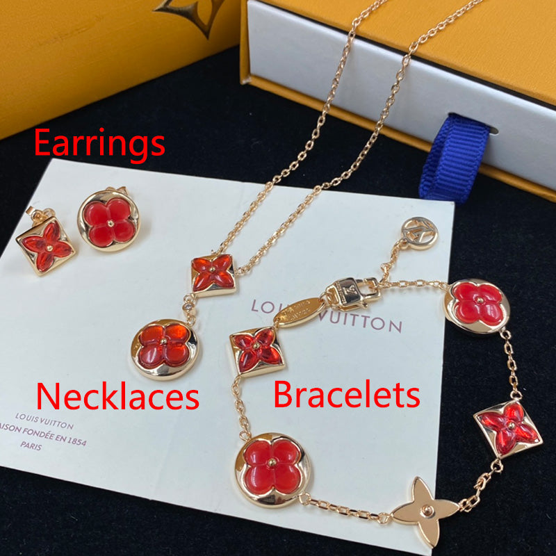 1YE346XDE Stylish Earrings Bracelets Necklaces