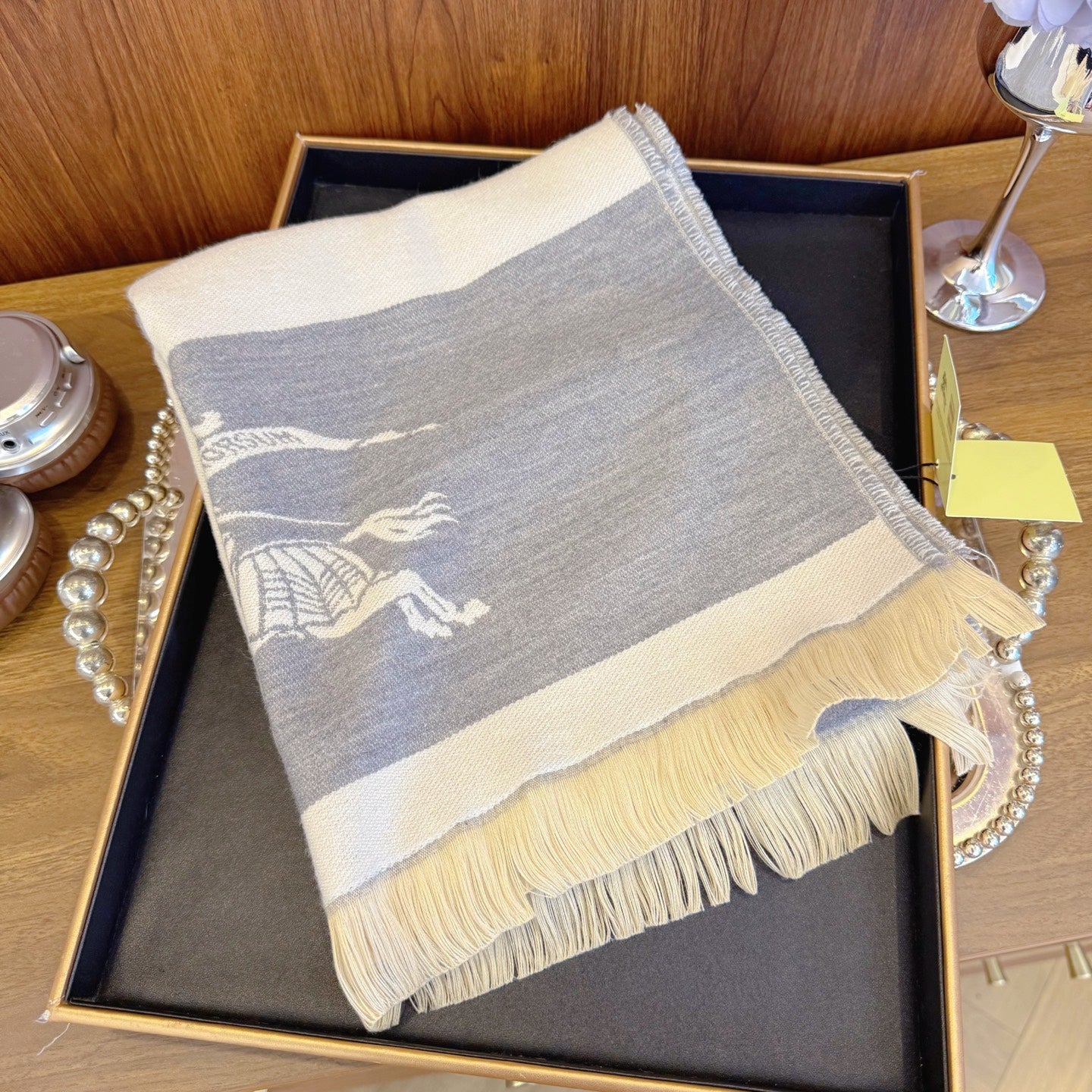 175RR44WDE Stylish Winter Scarves