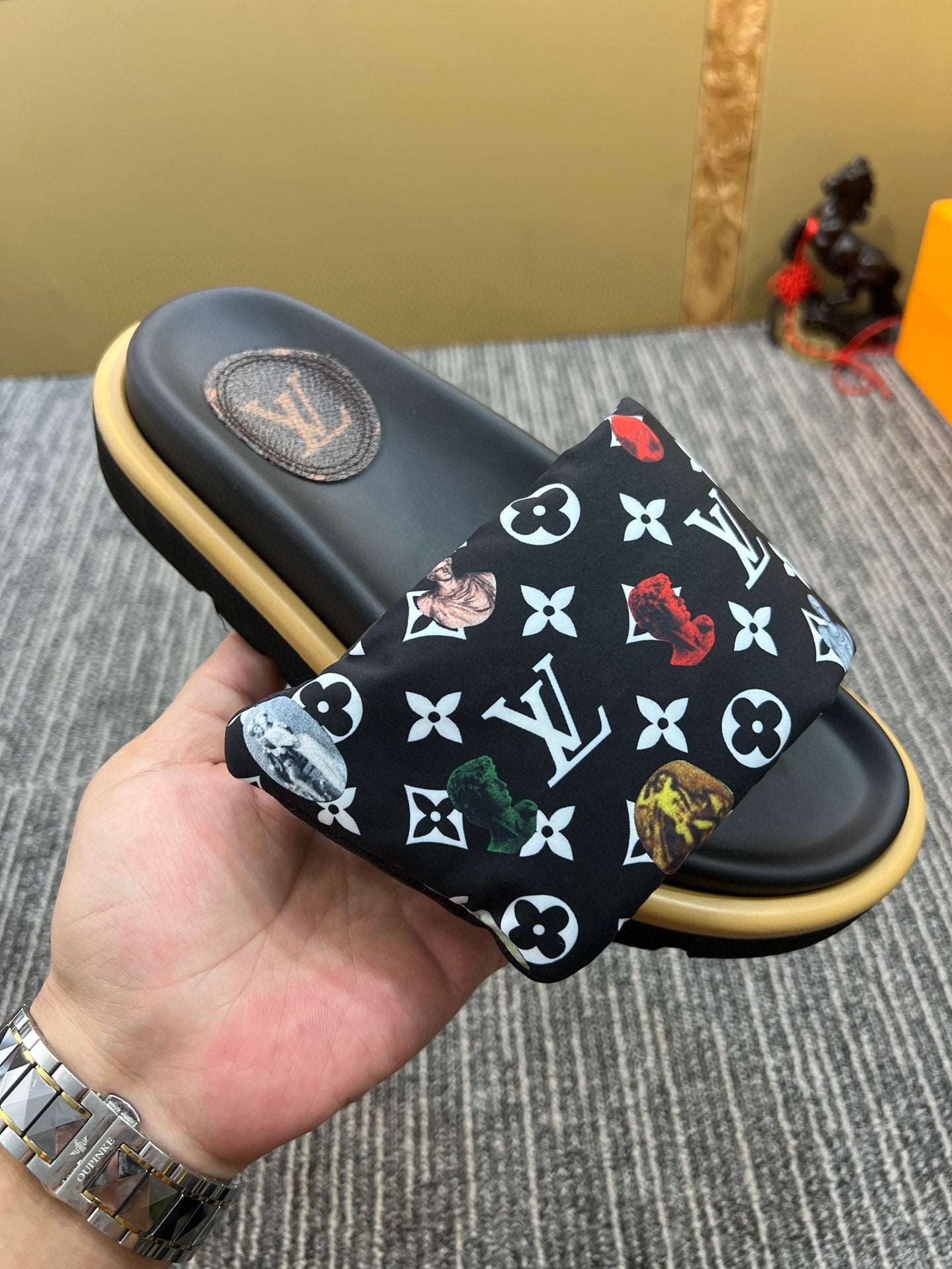 5XF120ZDE Stylish leather quality Slippers
