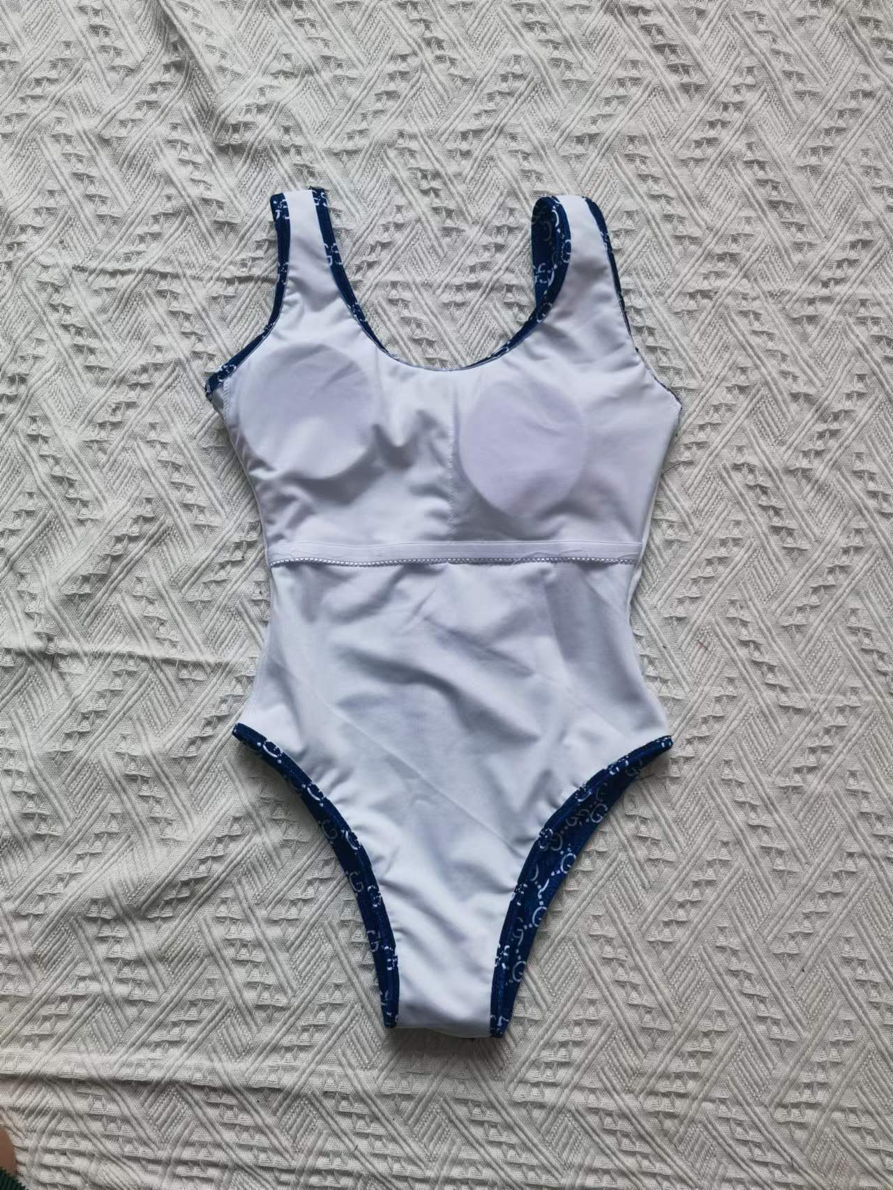 14B156YDE Stylish Bikini swimsuit