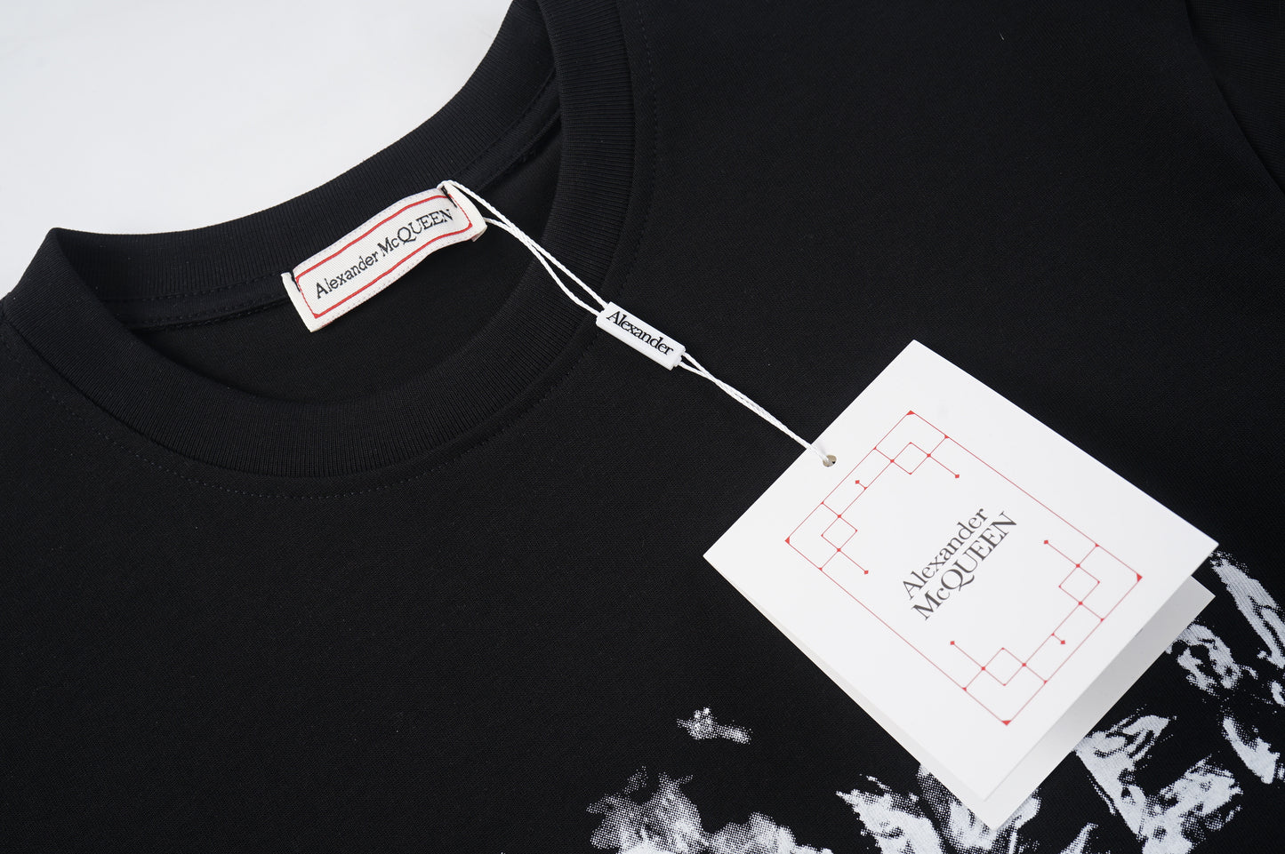 1ZQ600UDE Stylish T-shirts