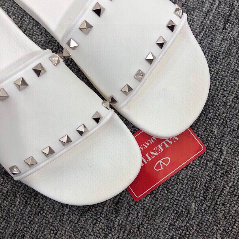 54VL52ZDE Stylish slippers