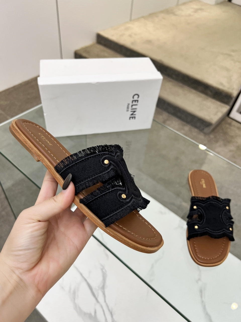 255QA25ZDE Stylish leather shoes