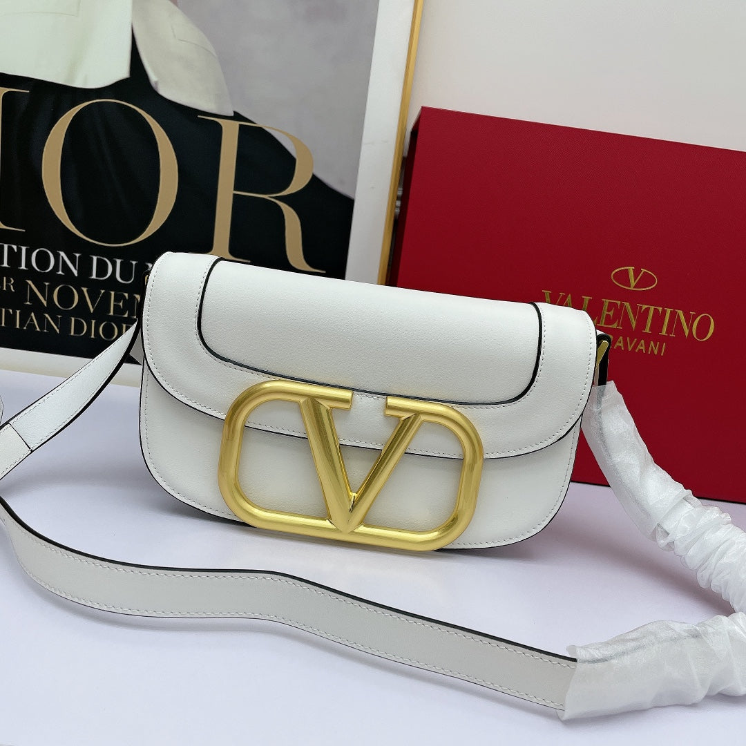 5A45BDE Stylish leather bag