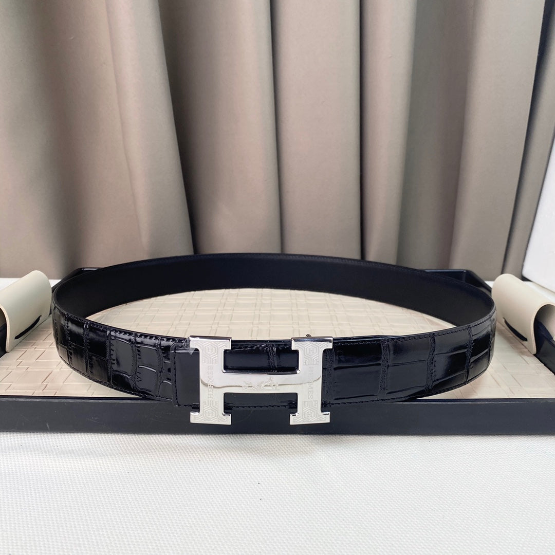 14H114PDE Stylish High quality belt With full package