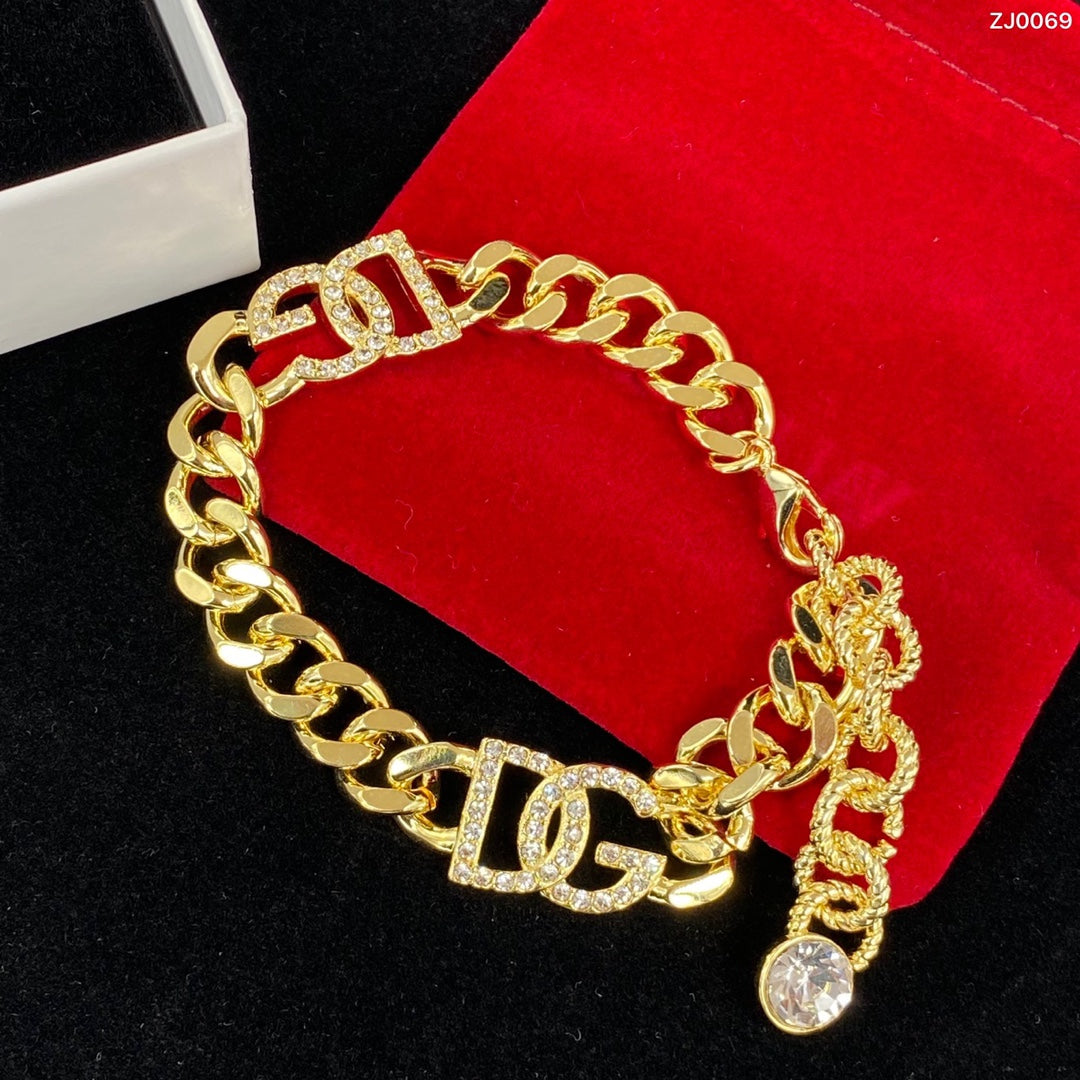 1NA136KDE Stylish bracelet