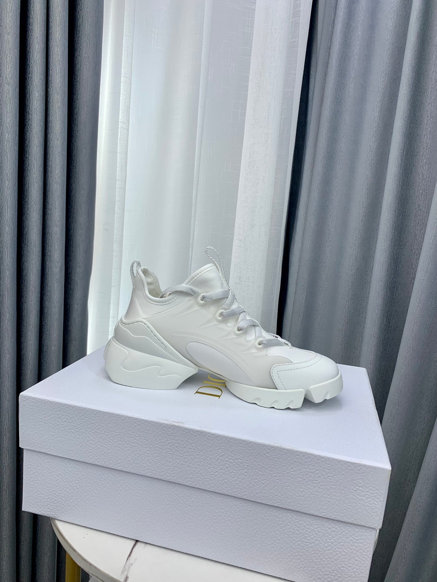 1JD26ZDE Stylish shoes