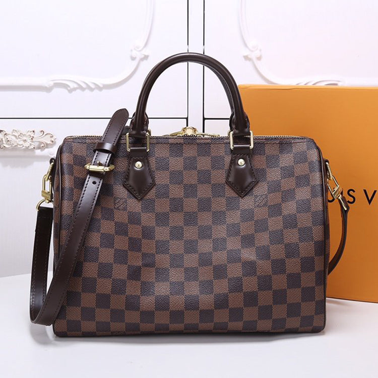 2E16BDE Stylish leather bag