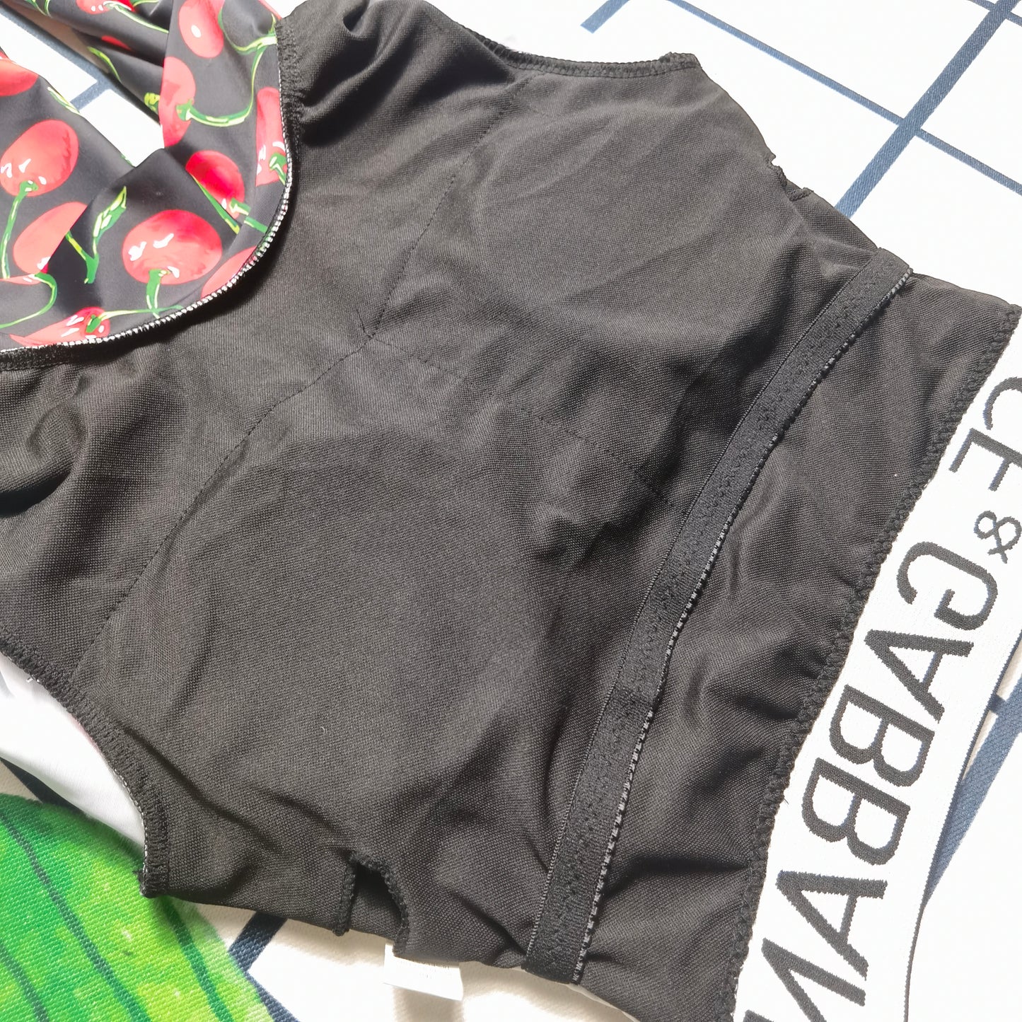 14A7YDE Stylish Long sleeve swimsuit