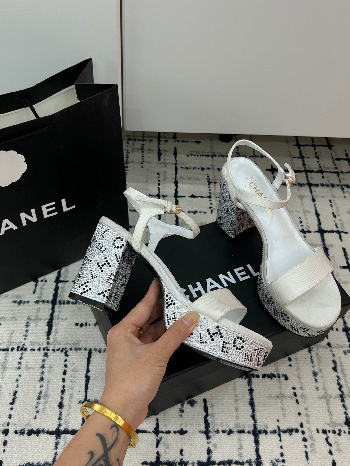 14C41ZDE Stylish High heels