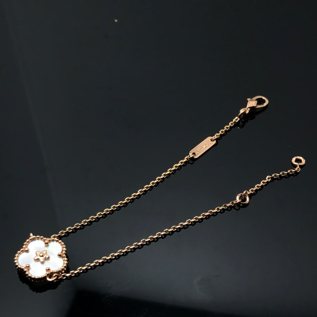 5XVA184KDE Stylish,earrings, bracelets,necklaces