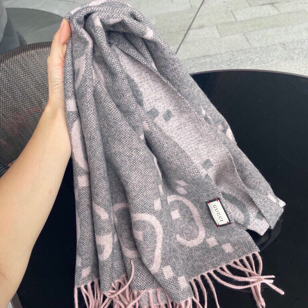175RB28WDE Stylish Winter Scarves