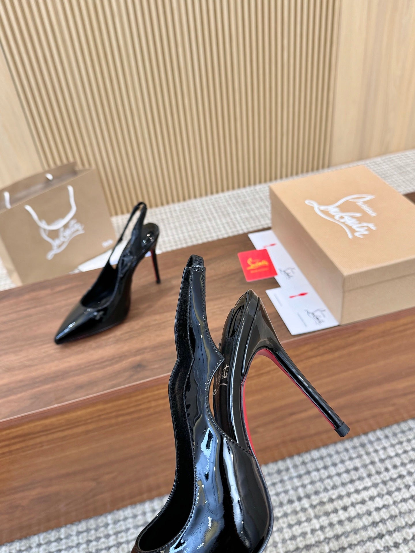 275NA5ZDE Stylish leather High heels