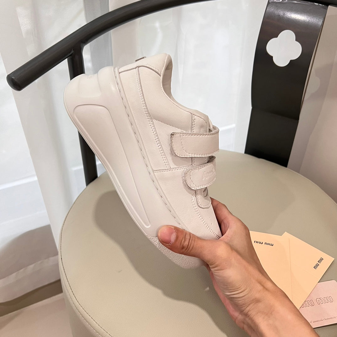 1JA6ZDE Stylish shoes