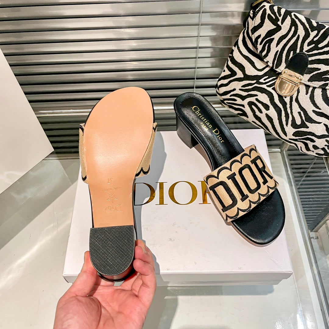 14D37ZDE Stylish High heels