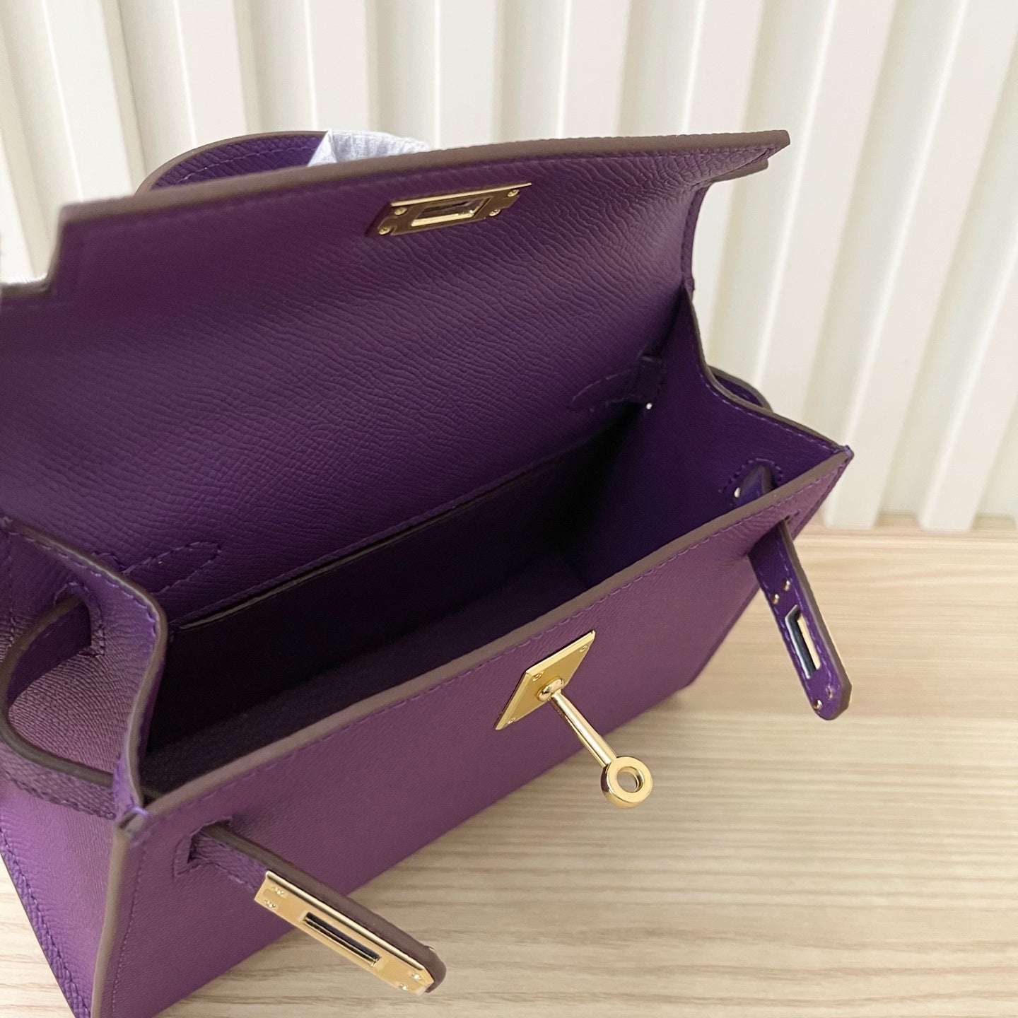 2WH26BDE Stylish leather bag