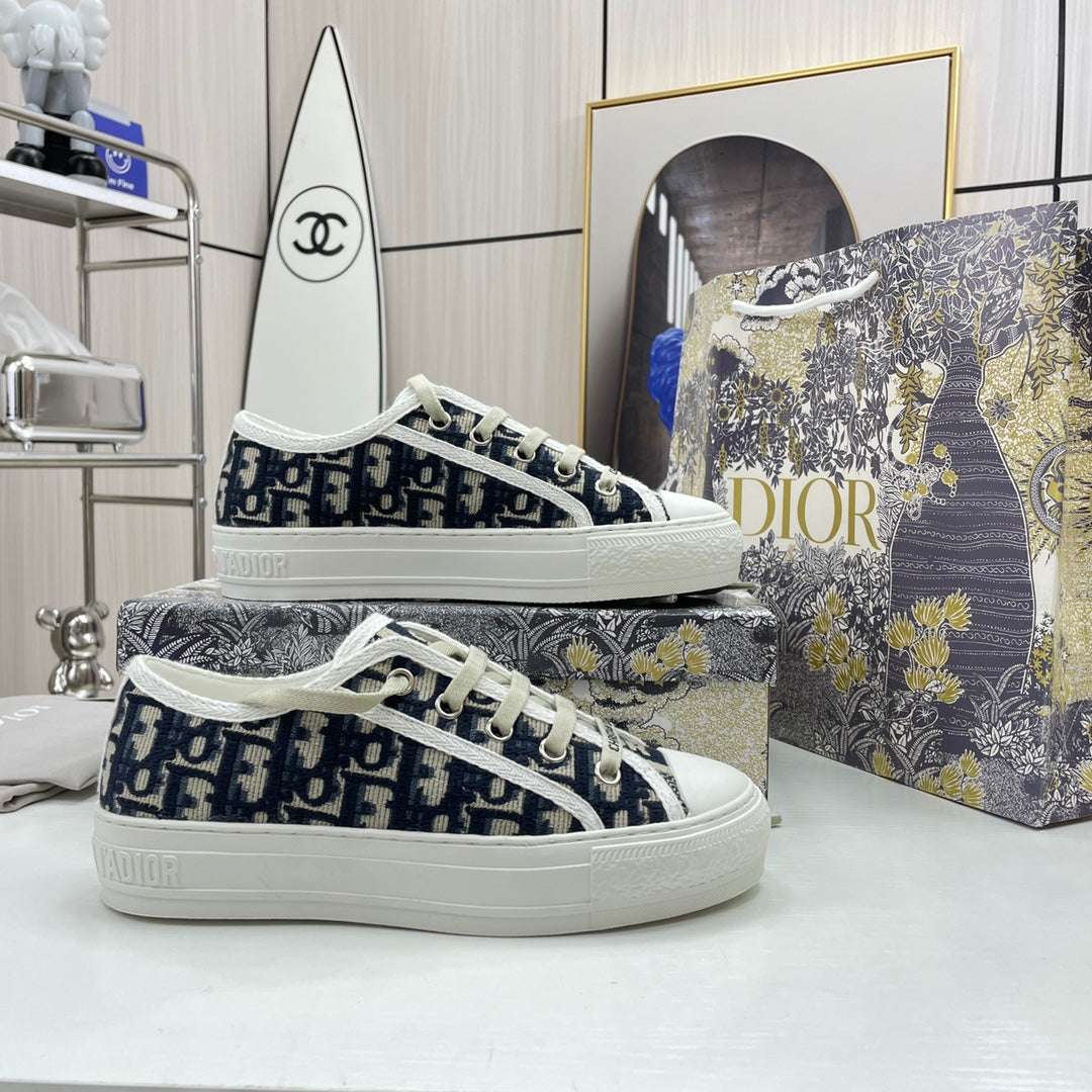 1XD65ZDE Stylish shoes