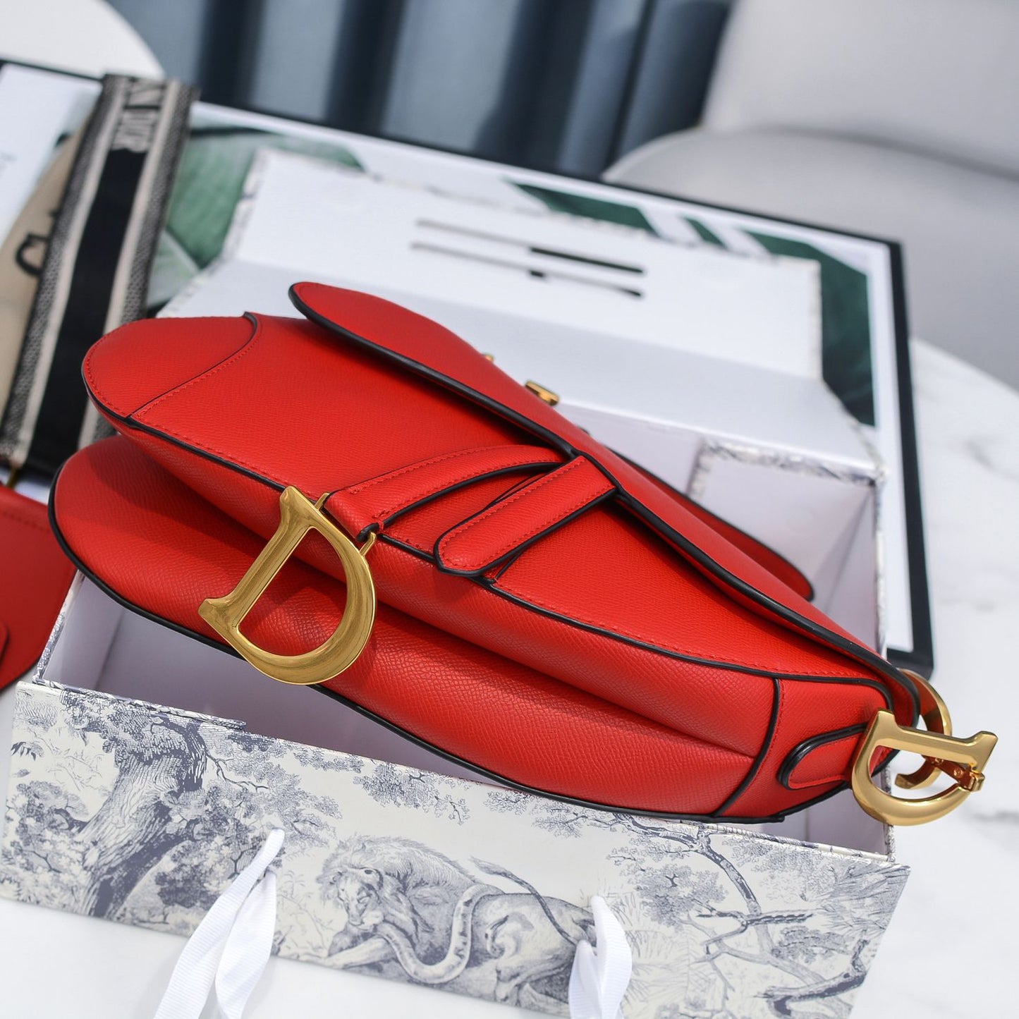 5E15BDE Stylish leather bag