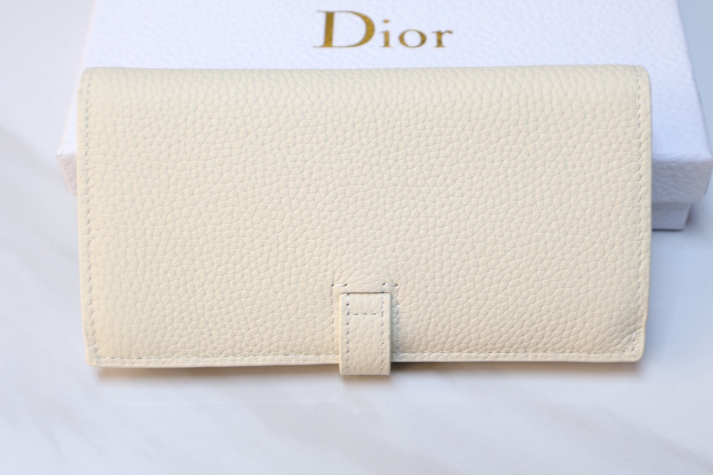 15RD100BDE Stylish leather bag