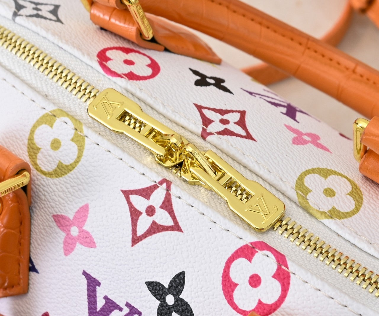 155NE75BDE Stylish leather bag
