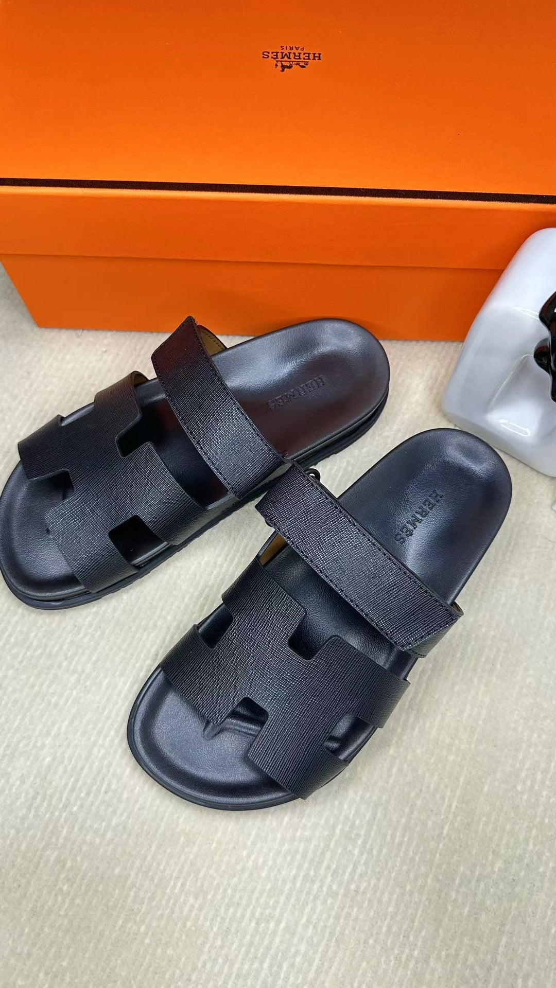 255QH26ZDE Stylish leather shoes