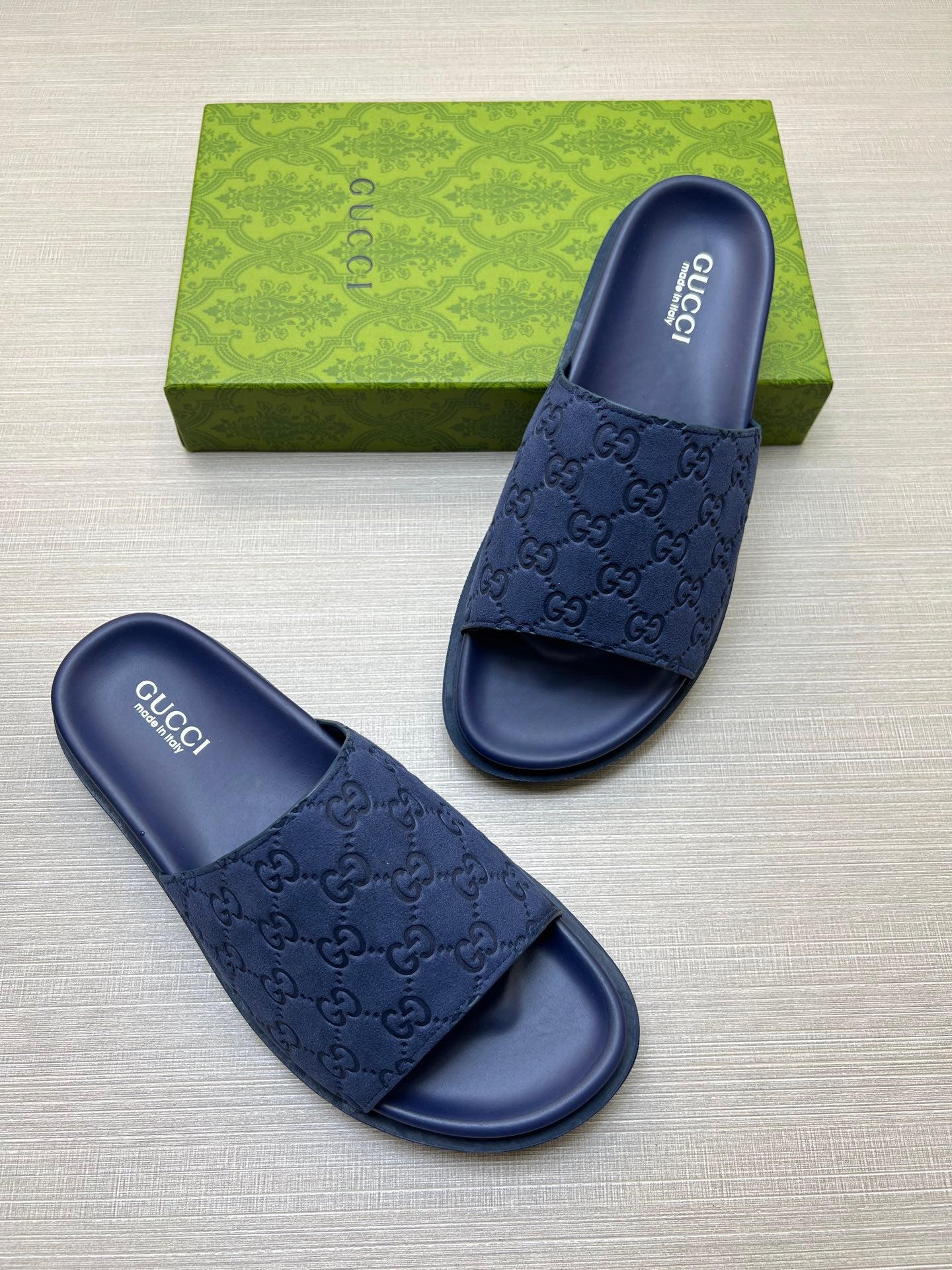 5QB15ZDE Stylish Slippers