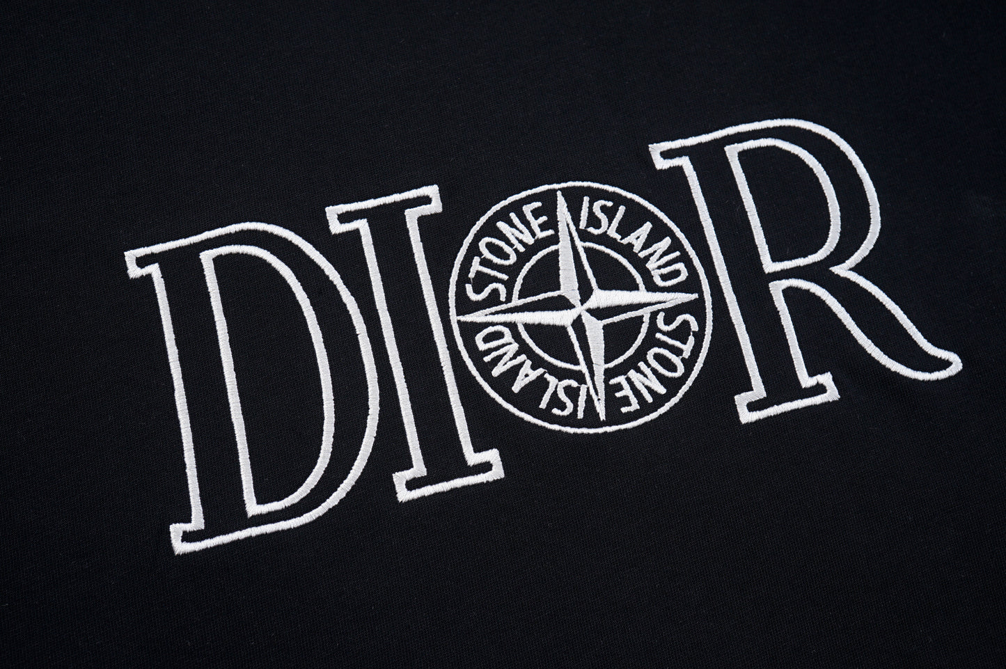 14D434UDE Stylish T-shirts