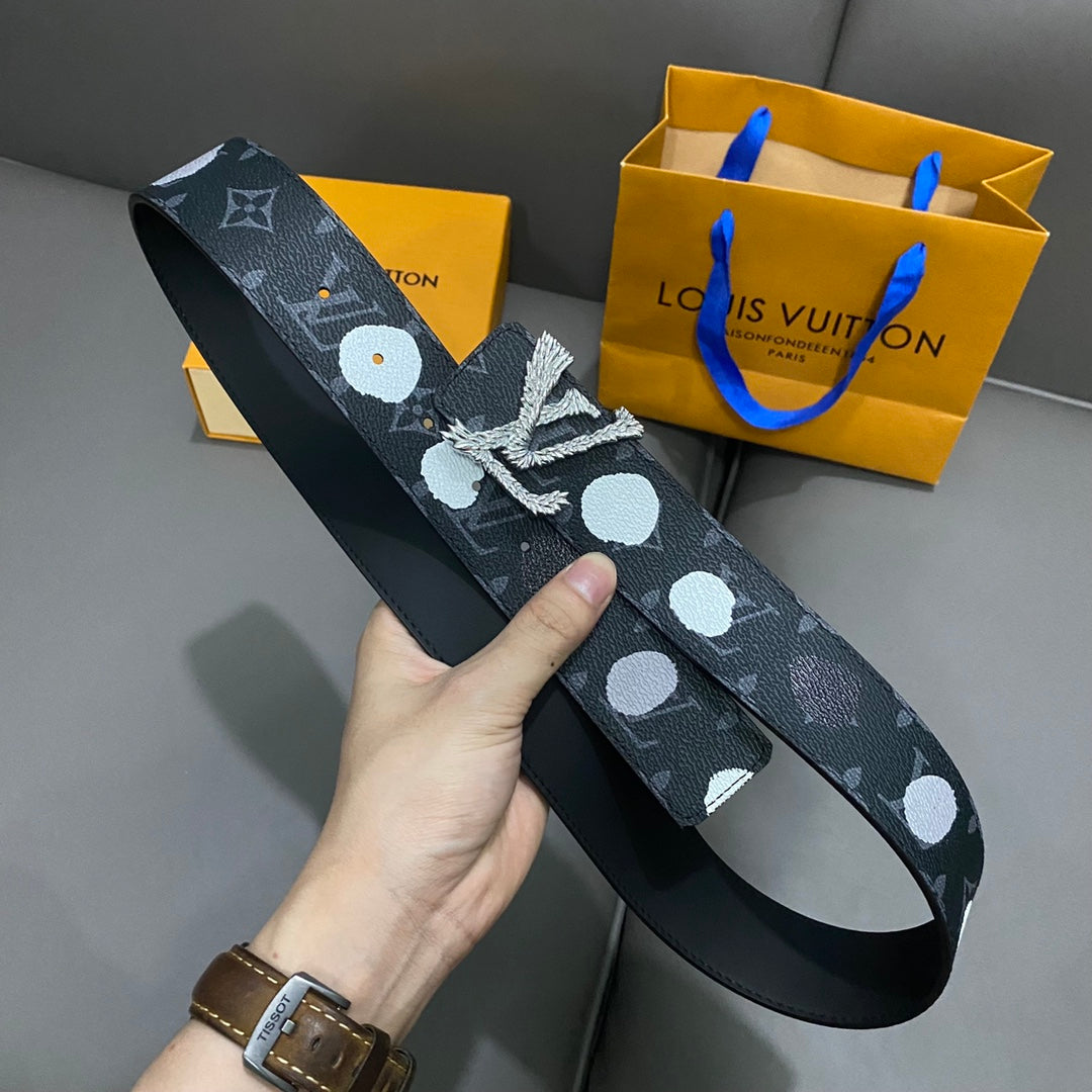 14E135PDE Stylish High quality belt With full package
