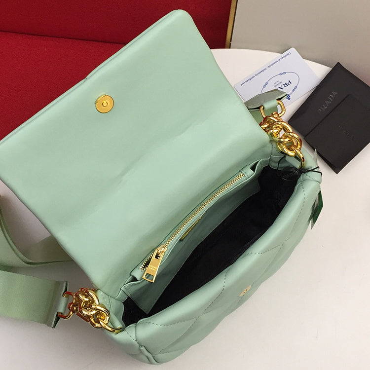1PD03BDE Stylish leather bag