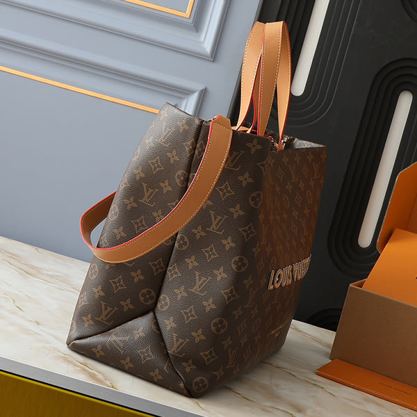 15XE8BDE Stylish leather bag