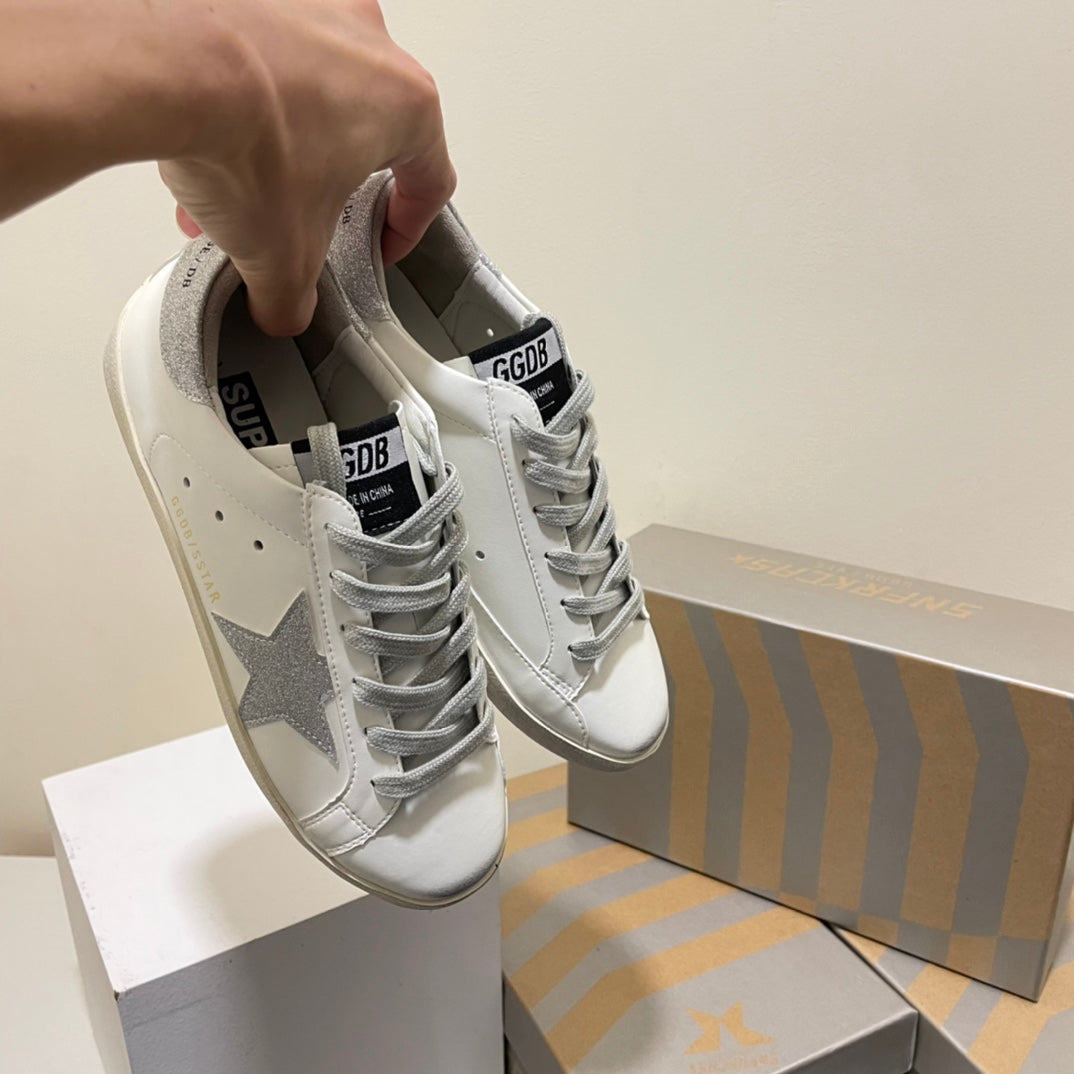 14GE114ZDE Stylish shoes