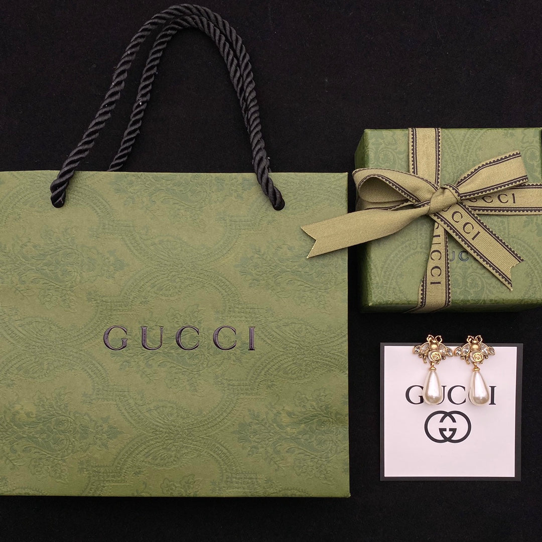 14B2EDE Stylish Earrings