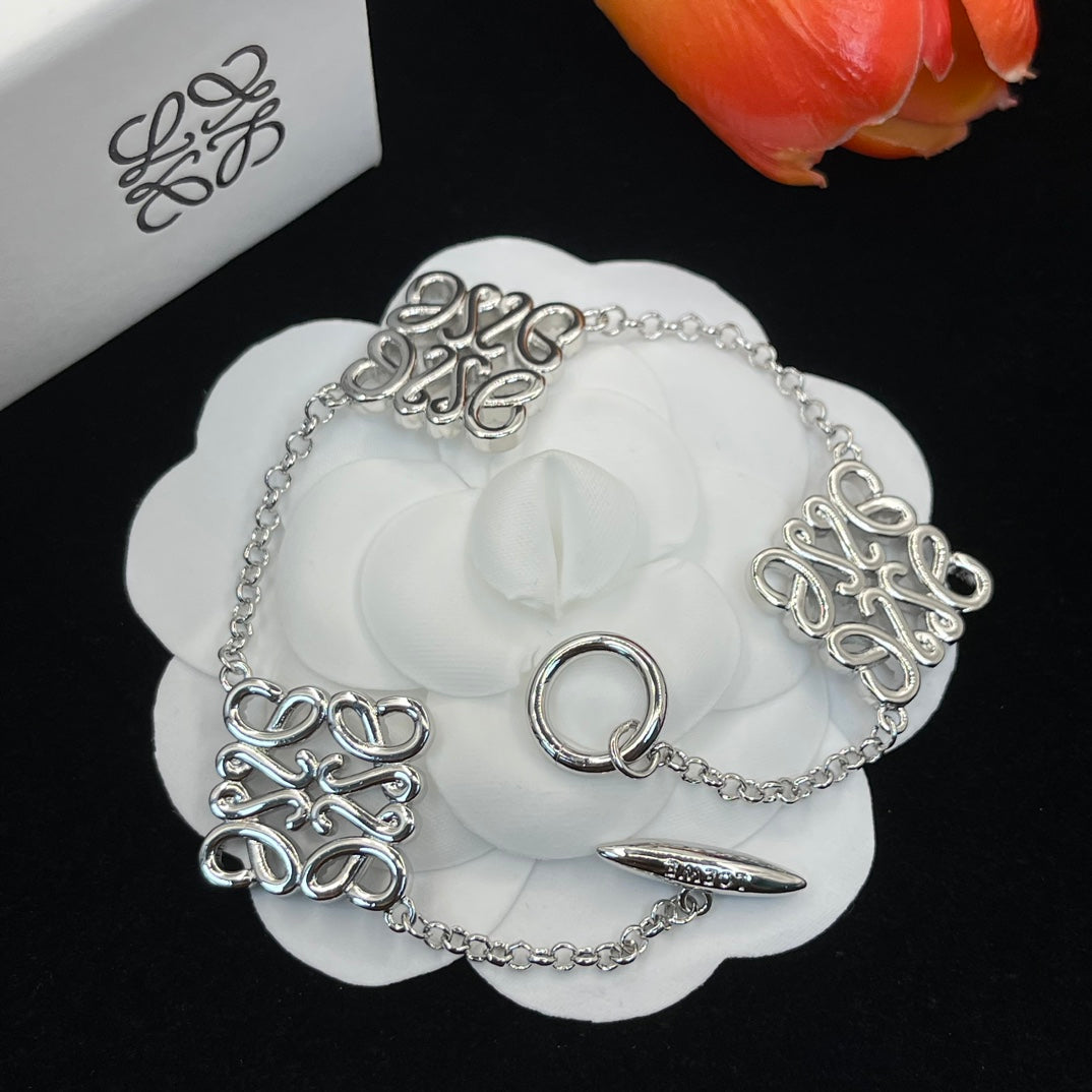 14A756KDE Stylish Earrings Bracelets Necklaces