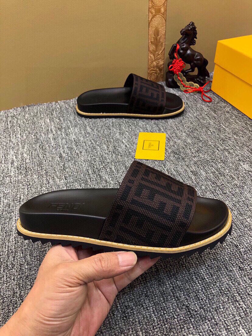 5XF102ZDE Stylish Slippers