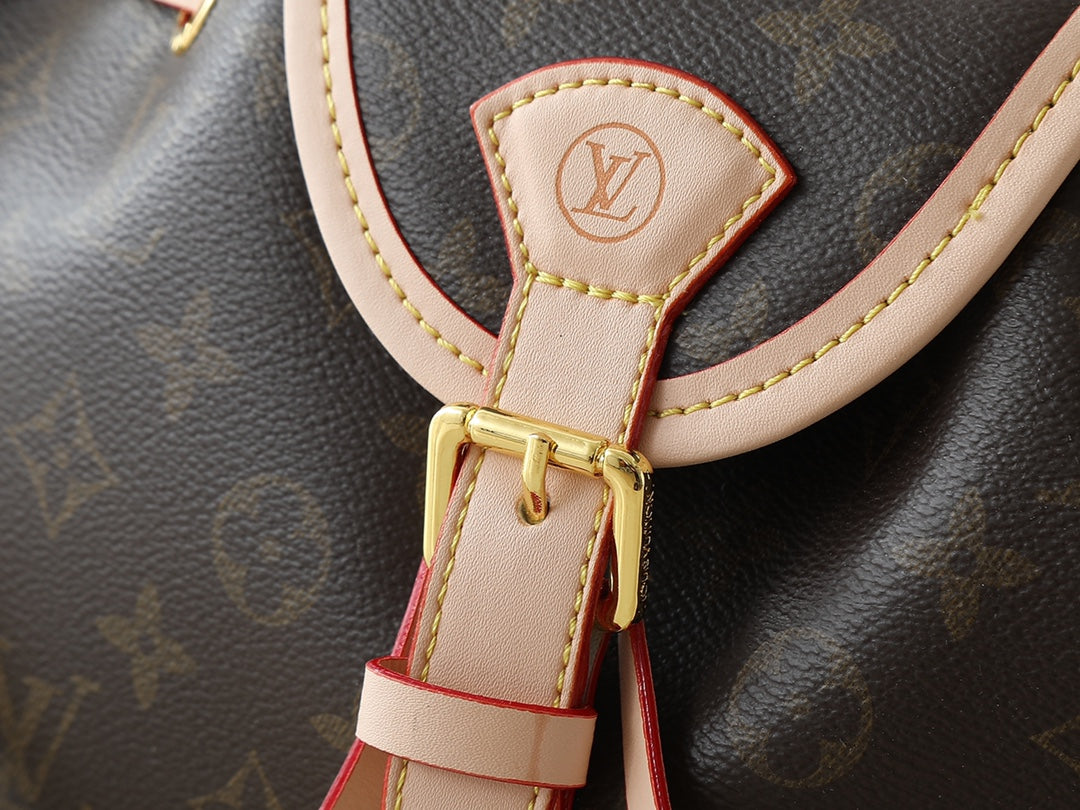 15RE18BDE Stylish leather bag