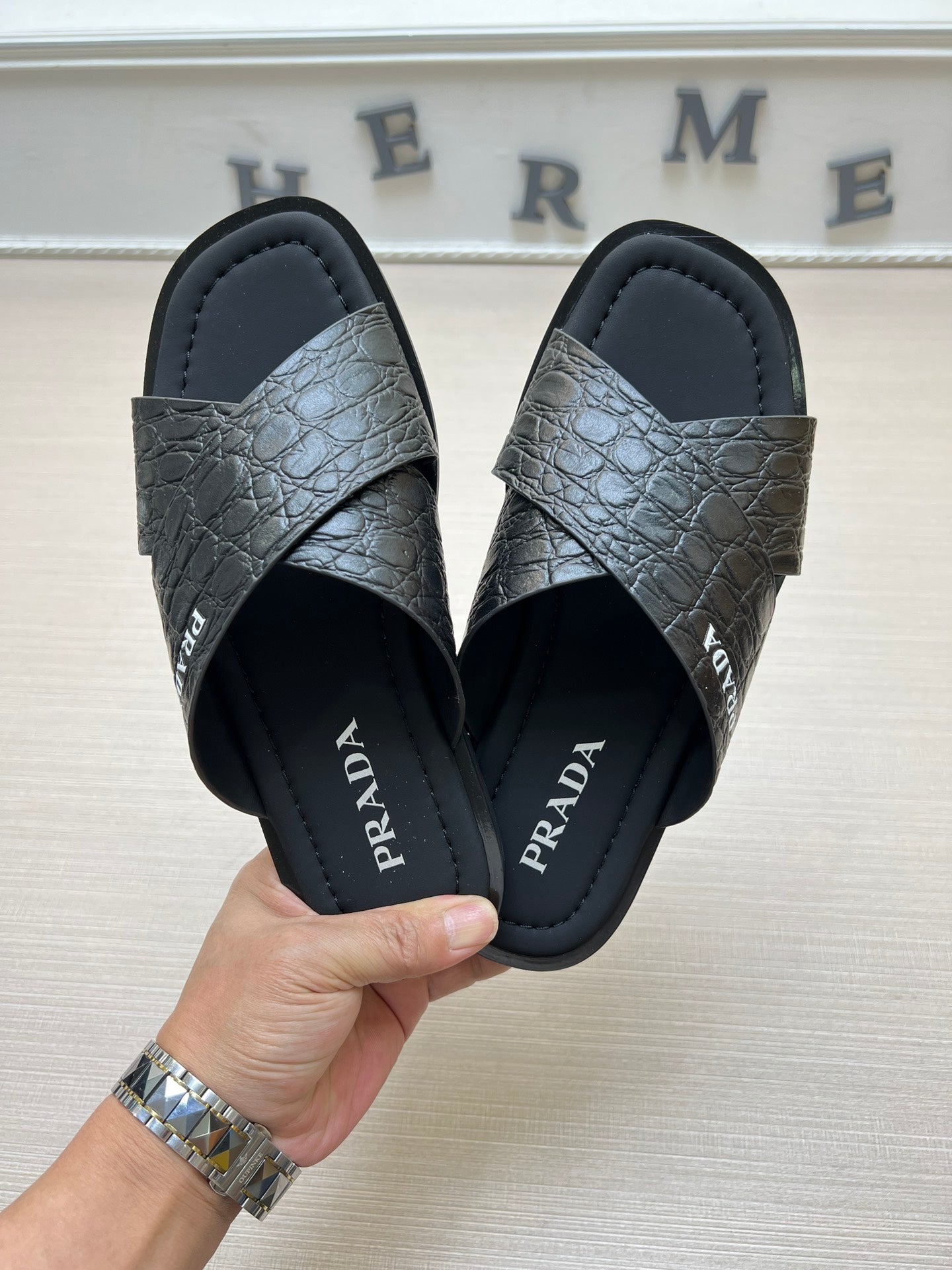 54PD74ZDE Stylish slippers