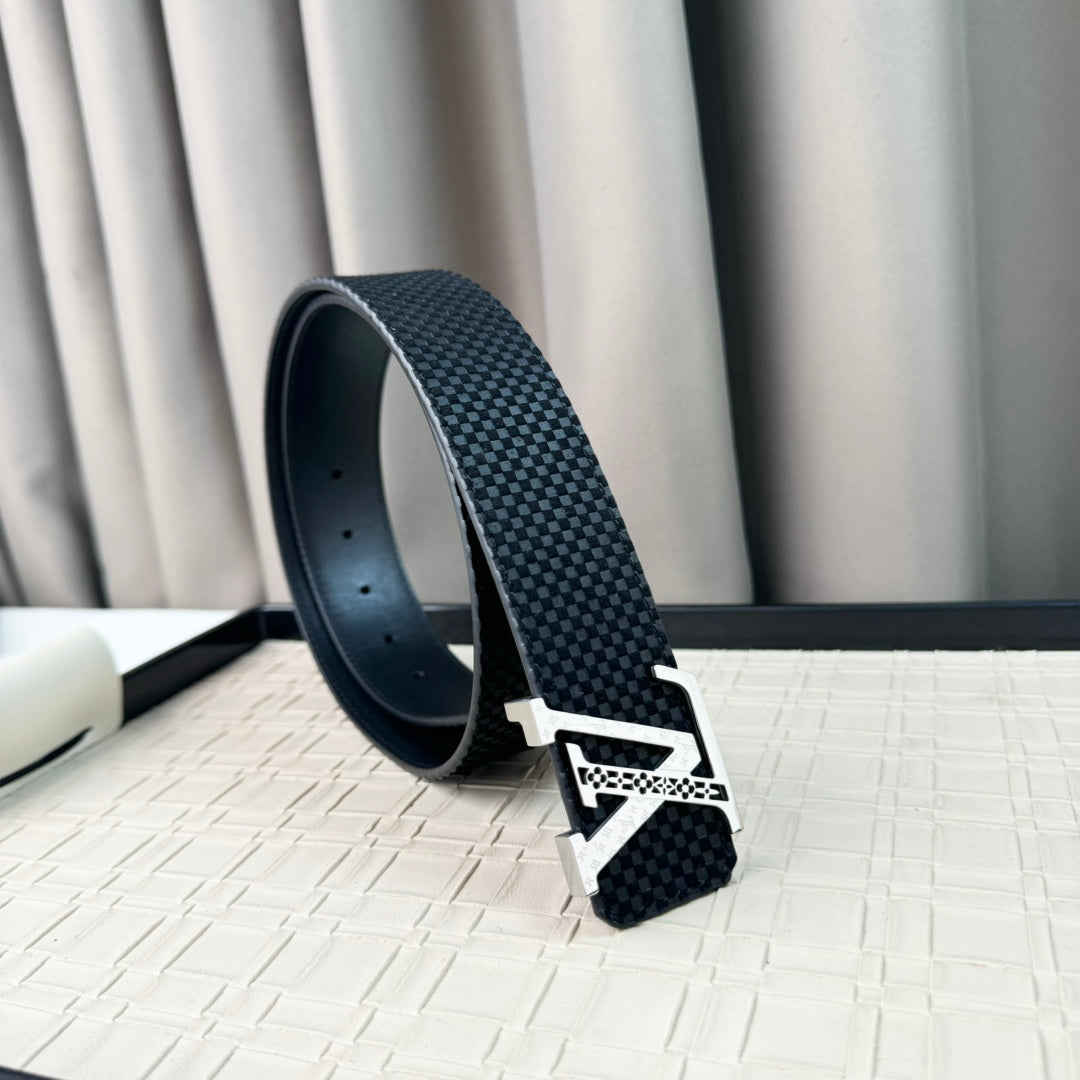 14E25PDE Stylish High quality belt With full package