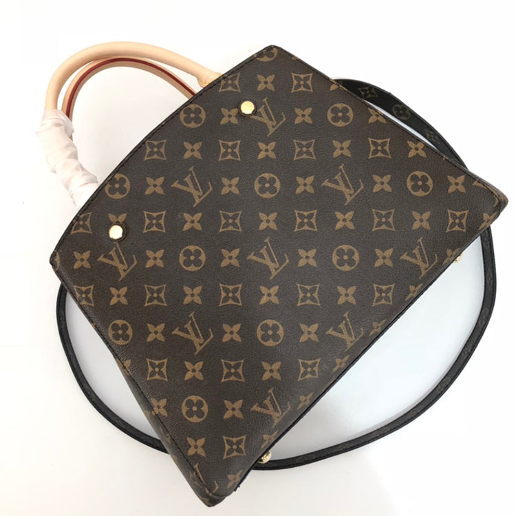 AE35BDE Stylish leather bag